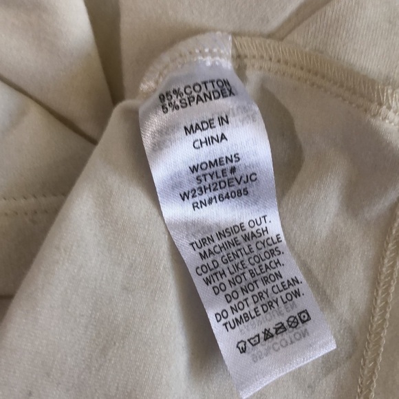 Coney ISLAND PICNIC 90% Devil Womens Baby Tee size S - Picture 8 of 8